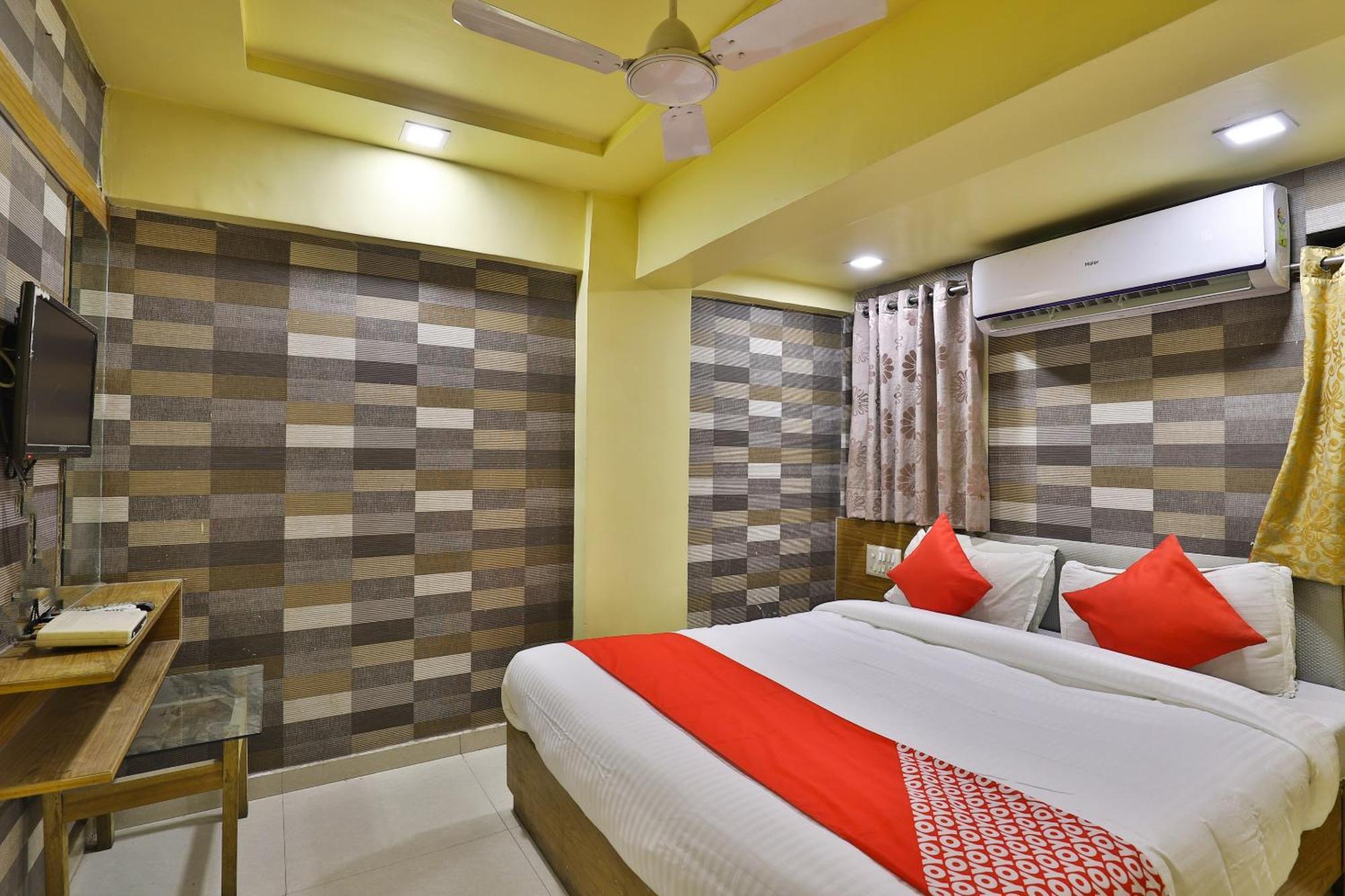 Spot On Hotel Shreeji Palace Amhedabad Dış mekan fotoğraf