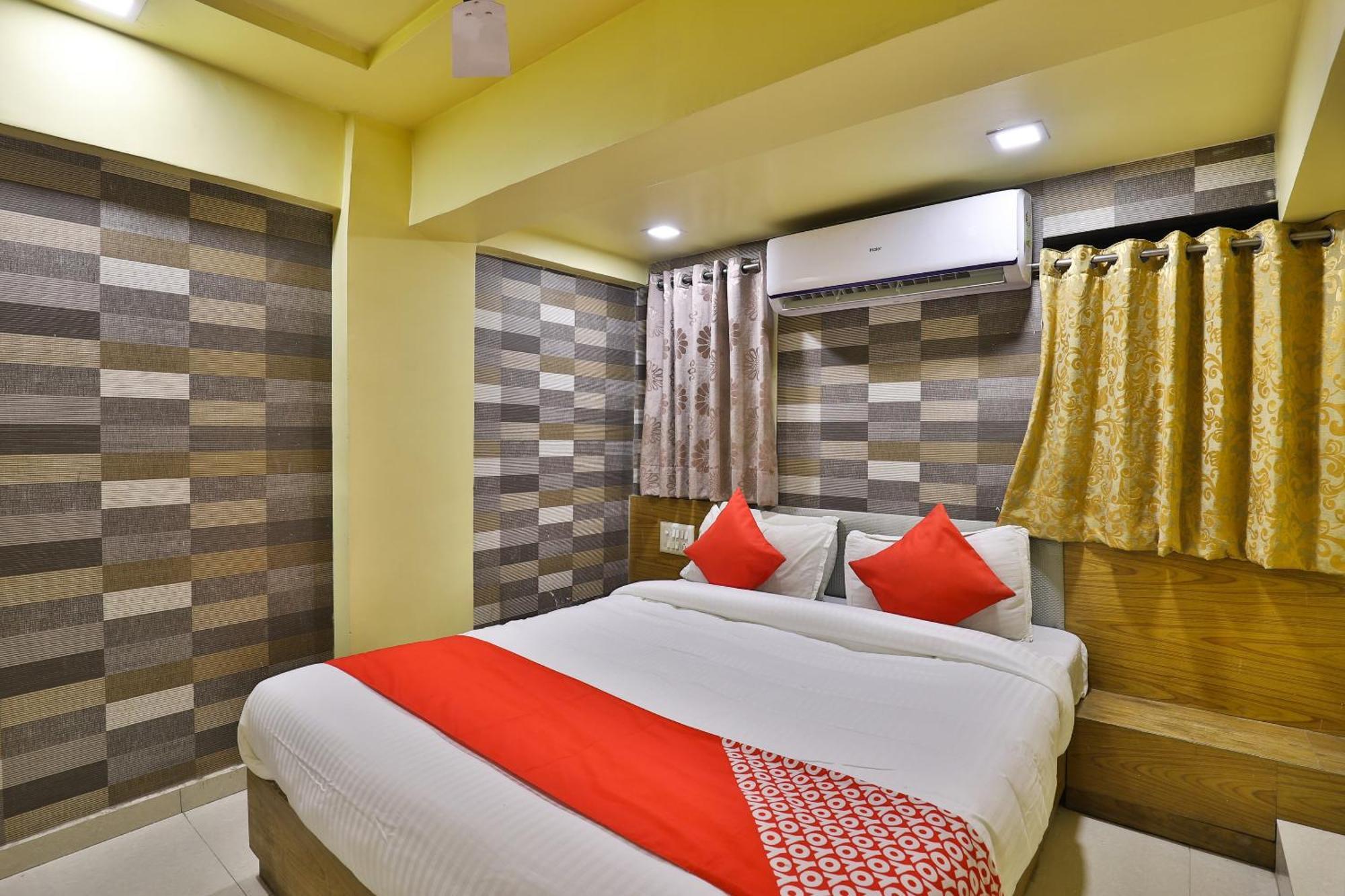 Spot On Hotel Shreeji Palace Amhedabad Dış mekan fotoğraf